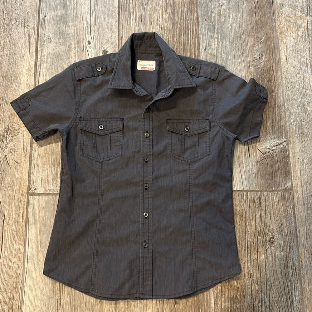 Sovereign Code Button Down Shirt boys gray size small 8